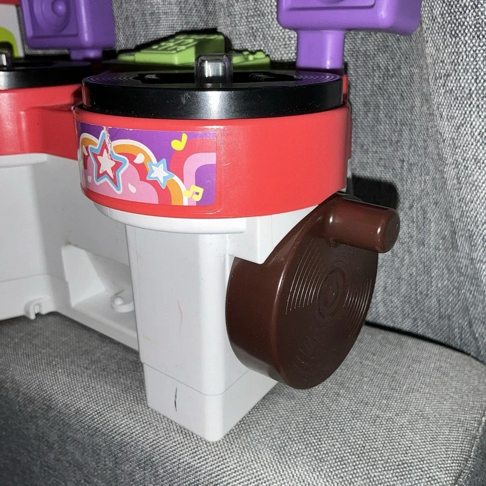 VTech Go! Go! Cory Carson DJ Trax The Roll Train Lights Engine And Turntable